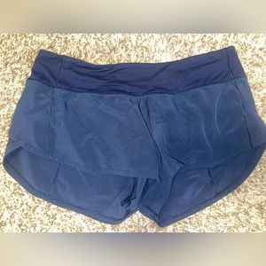 Lulu Speed Up Shorts- LIKE NEW